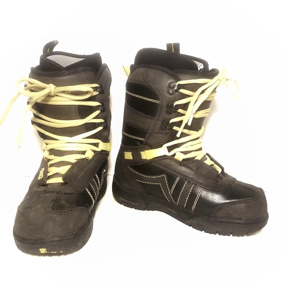 vans hi standard snow boots